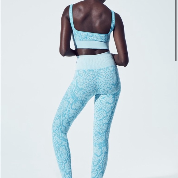 Avocado Muse Pasha Python Blue Set 